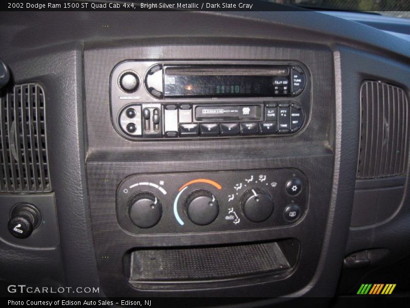 Bright Silver Metallic / Dark Slate Gray 2002 Dodge Ram 1500 ST Quad Cab 4x4