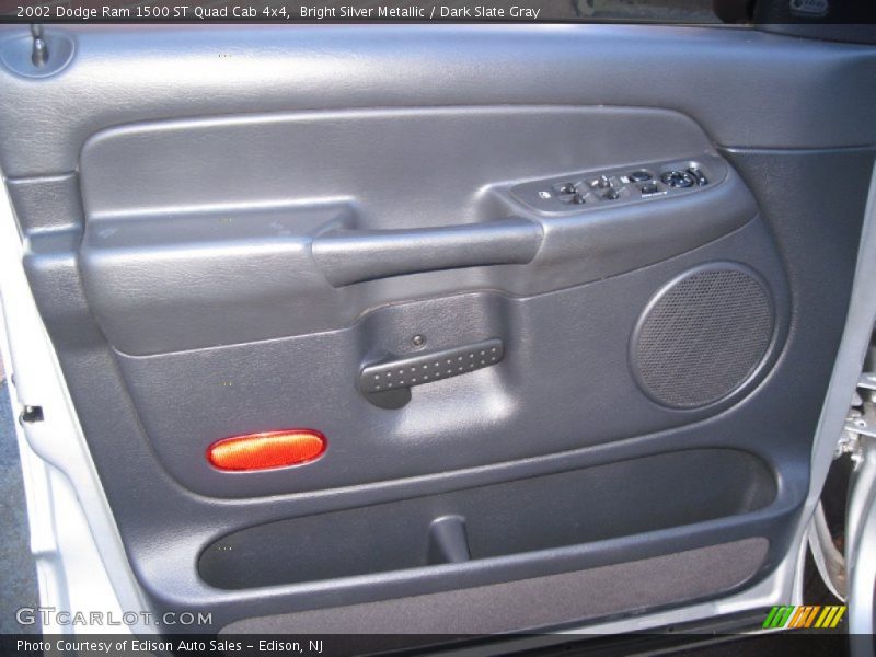 Bright Silver Metallic / Dark Slate Gray 2002 Dodge Ram 1500 ST Quad Cab 4x4