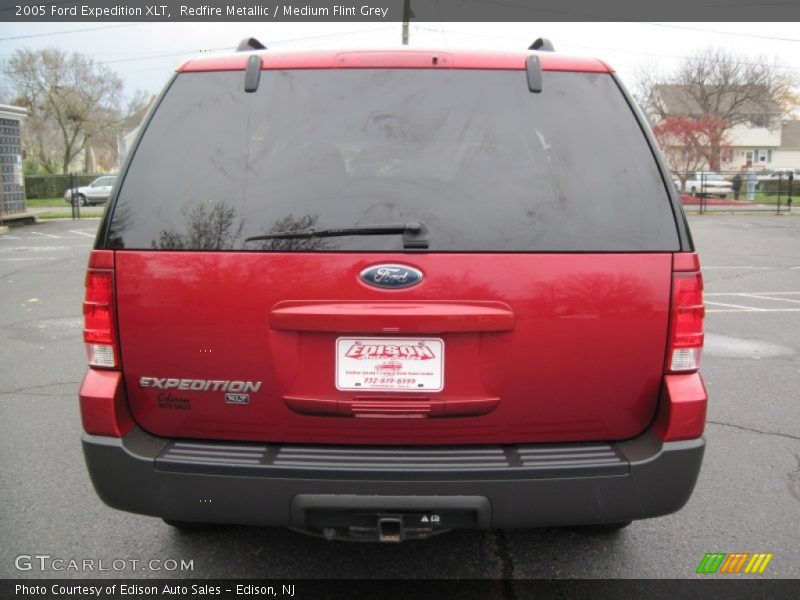 Redfire Metallic / Medium Flint Grey 2005 Ford Expedition XLT