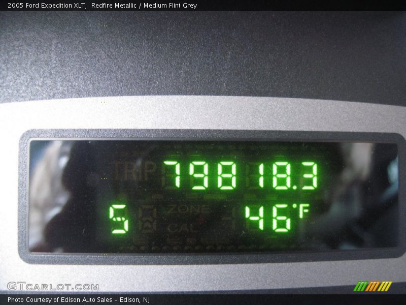 Redfire Metallic / Medium Flint Grey 2005 Ford Expedition XLT