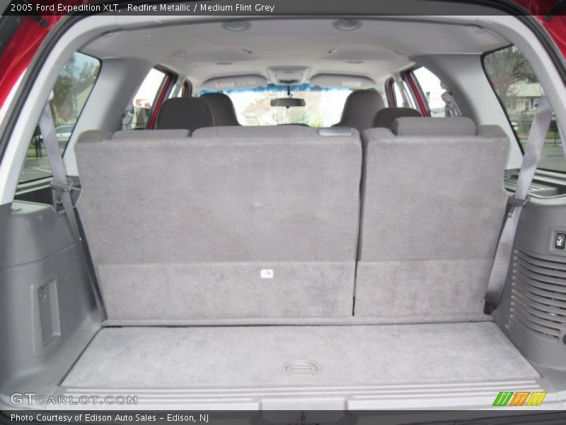 Redfire Metallic / Medium Flint Grey 2005 Ford Expedition XLT