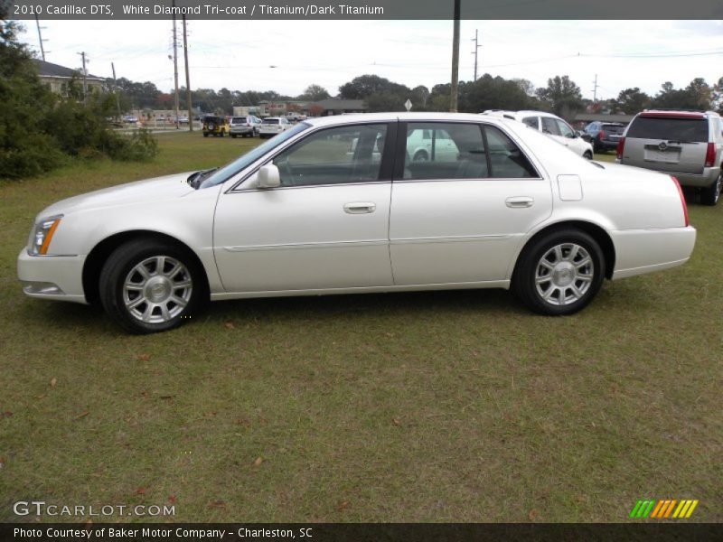 White Diamond Tri-coat / Titanium/Dark Titanium 2010 Cadillac DTS