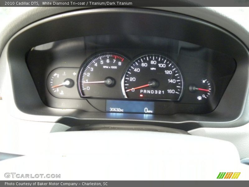 White Diamond Tri-coat / Titanium/Dark Titanium 2010 Cadillac DTS