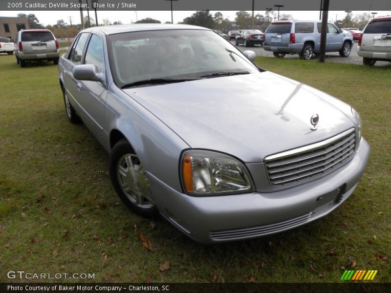 Blue Ice / Shale 2005 Cadillac DeVille Sedan