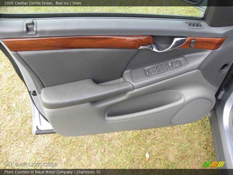 Blue Ice / Shale 2005 Cadillac DeVille Sedan