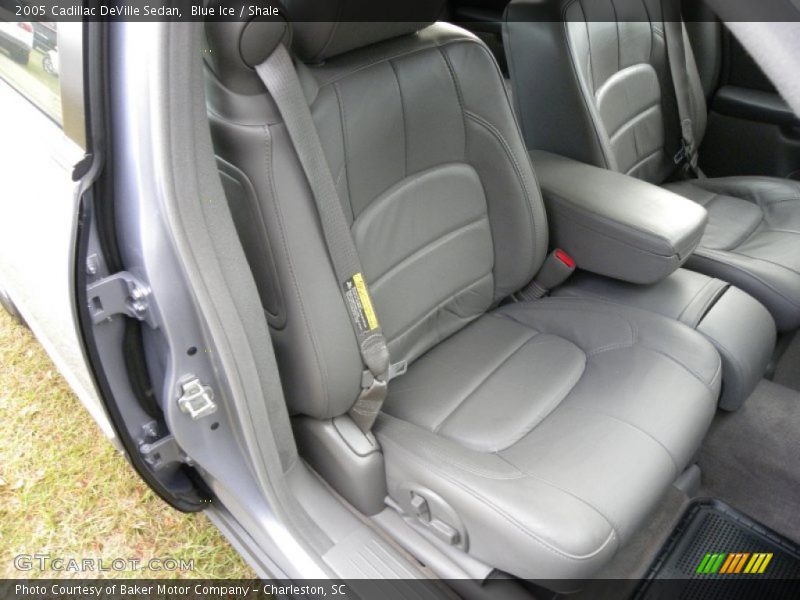 Blue Ice / Shale 2005 Cadillac DeVille Sedan