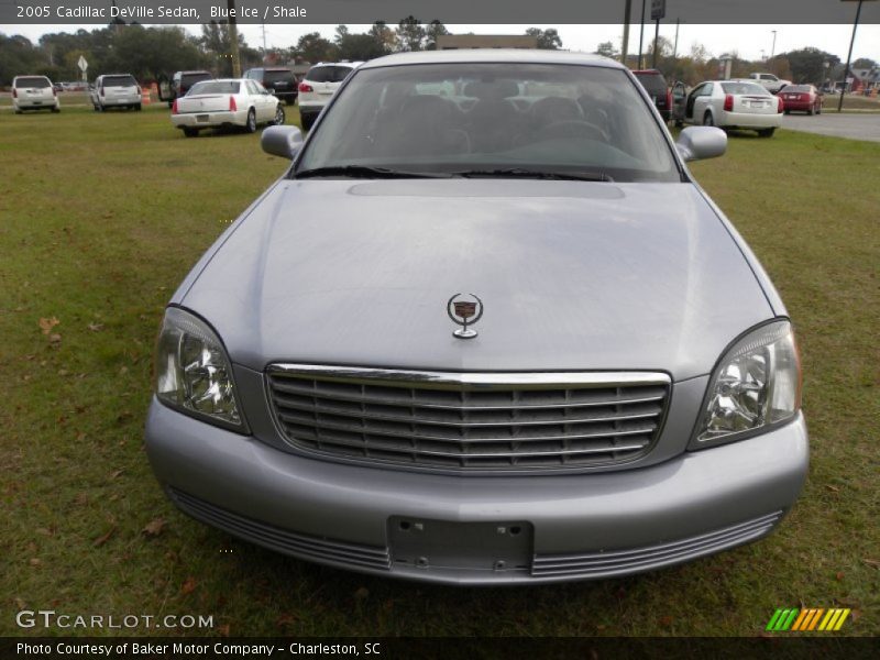 Blue Ice / Shale 2005 Cadillac DeVille Sedan