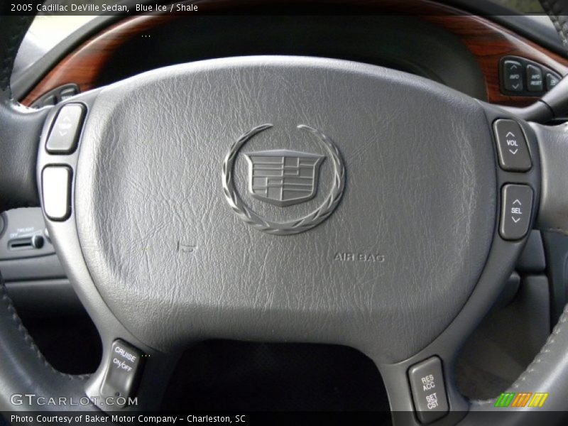 Blue Ice / Shale 2005 Cadillac DeVille Sedan