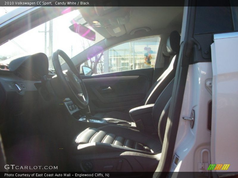 Candy White / Black 2010 Volkswagen CC Sport