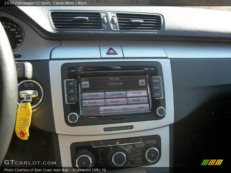 Candy White / Black 2010 Volkswagen CC Sport