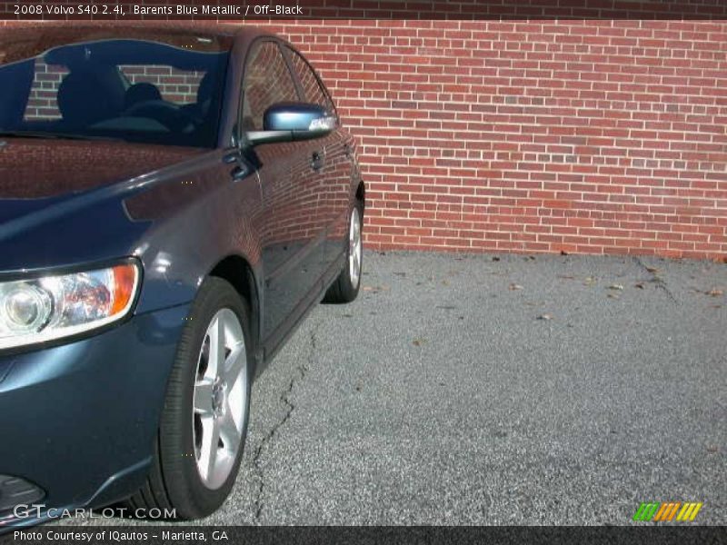 Barents Blue Metallic / Off-Black 2008 Volvo S40 2.4i