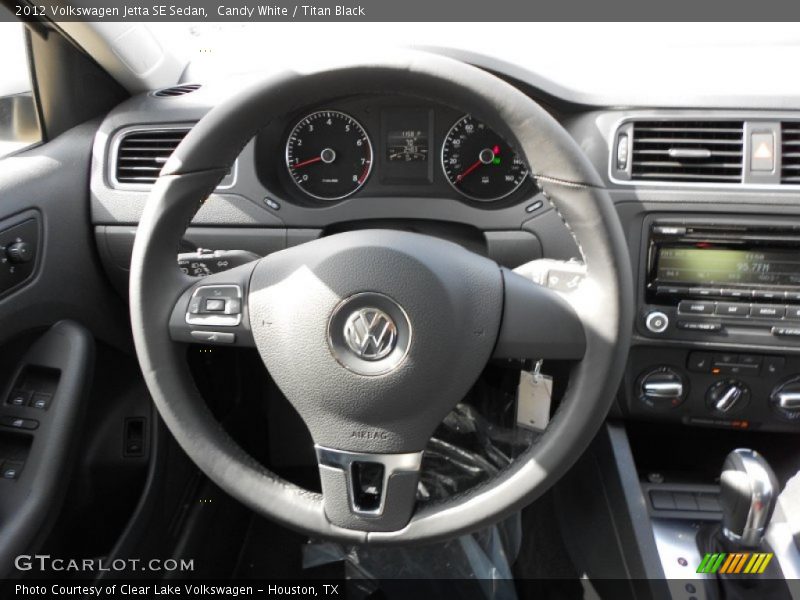 Candy White / Titan Black 2012 Volkswagen Jetta SE Sedan