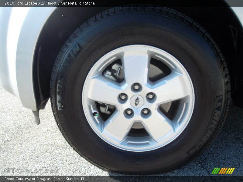 Ingot Silver Metallic / Stone 2010 Ford Escape XLS