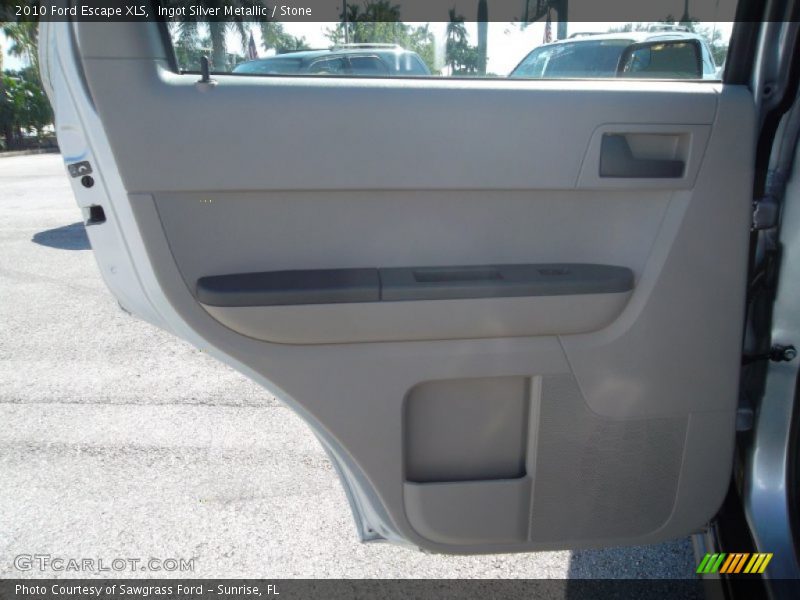 Ingot Silver Metallic / Stone 2010 Ford Escape XLS