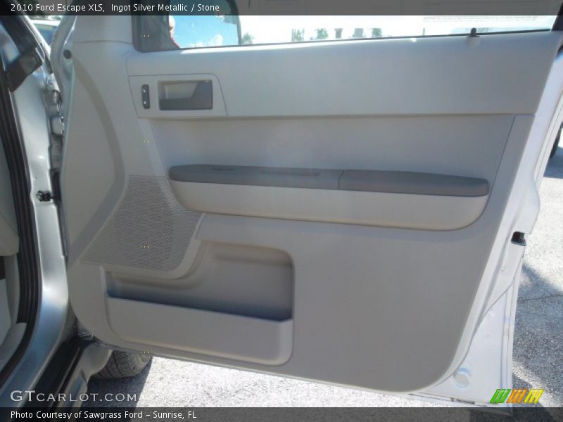 Ingot Silver Metallic / Stone 2010 Ford Escape XLS