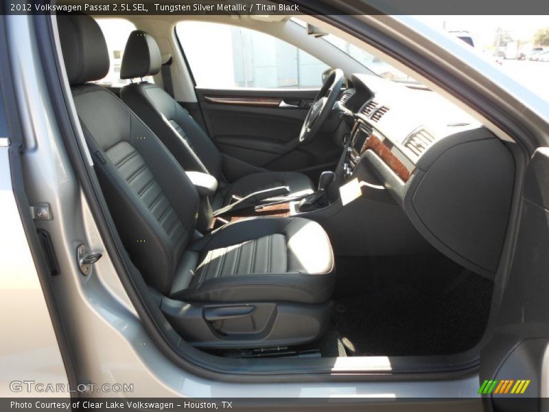 Tungsten Silver Metallic / Titan Black 2012 Volkswagen Passat 2.5L SEL
