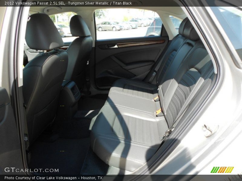 Tungsten Silver Metallic / Titan Black 2012 Volkswagen Passat 2.5L SEL