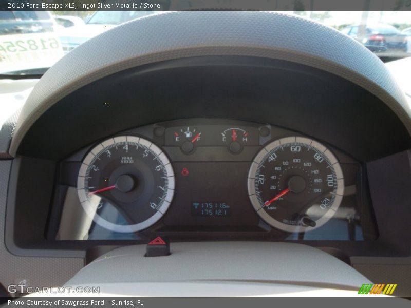 Ingot Silver Metallic / Stone 2010 Ford Escape XLS