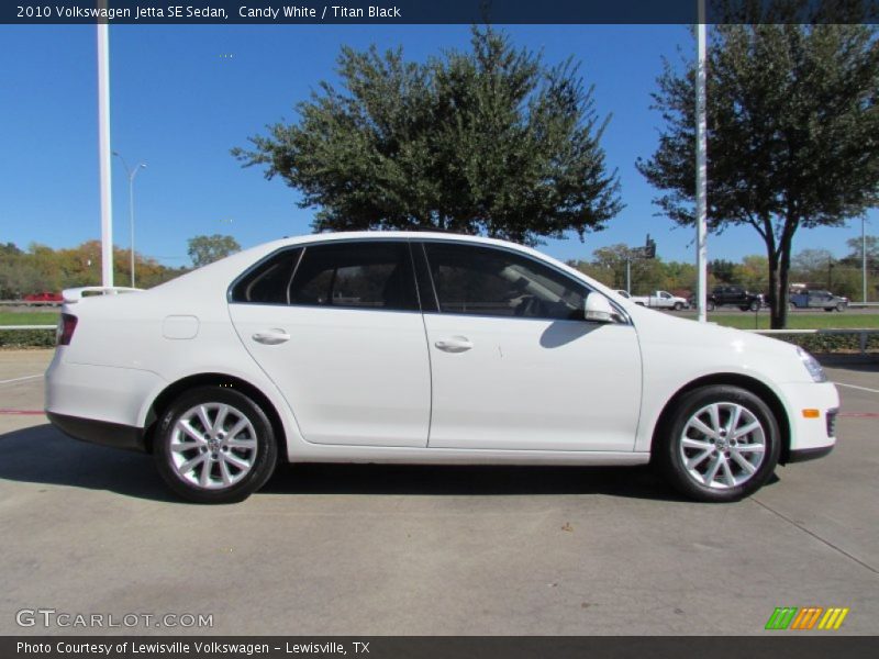 Candy White / Titan Black 2010 Volkswagen Jetta SE Sedan