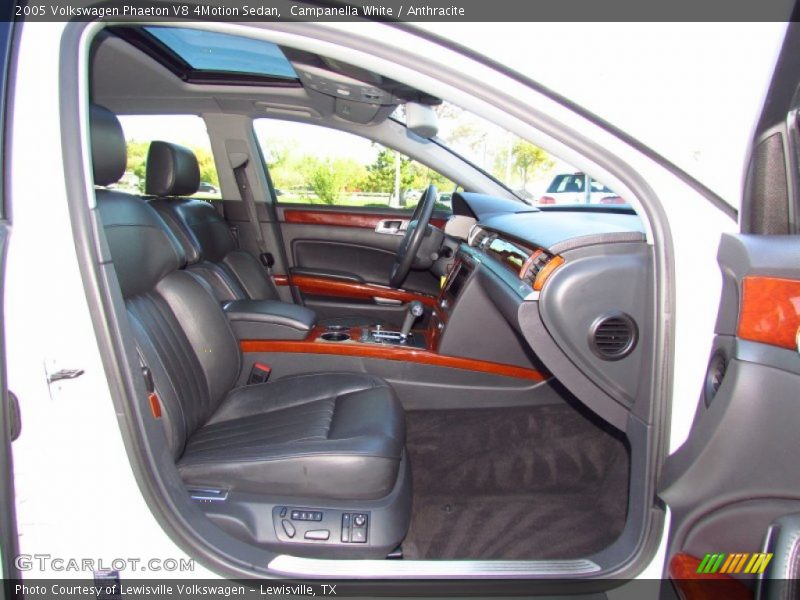  2005 Phaeton V8 4Motion Sedan Anthracite Interior