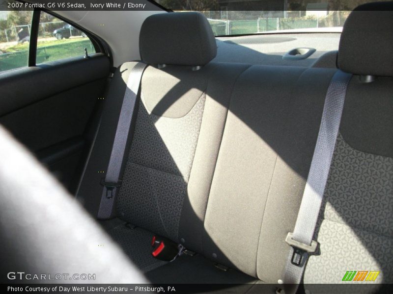 Ivory White / Ebony 2007 Pontiac G6 V6 Sedan