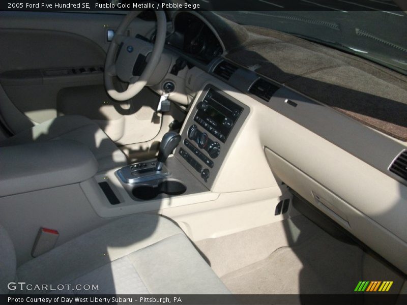 Pueblo Gold Metallic / Pebble Beige 2005 Ford Five Hundred SE