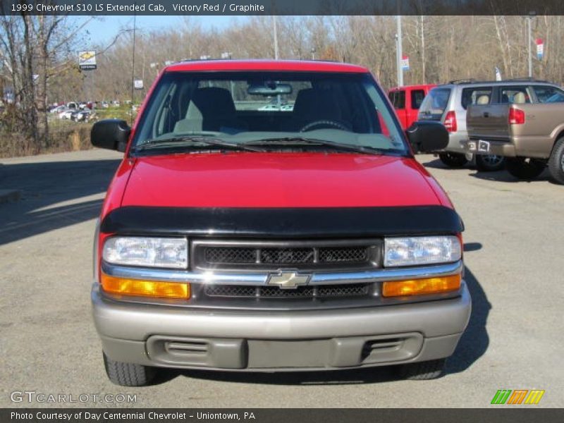 Victory Red / Graphite 1999 Chevrolet S10 LS Extended Cab