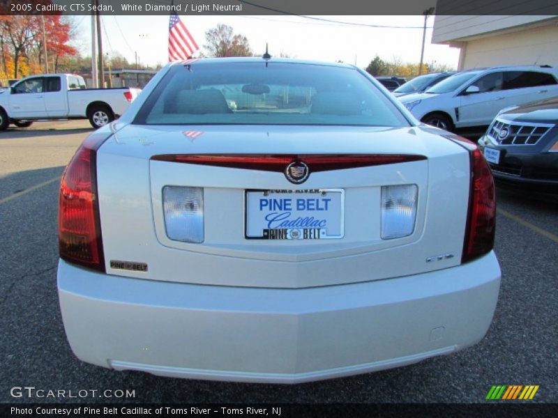White Diamond / Light Neutral 2005 Cadillac CTS Sedan