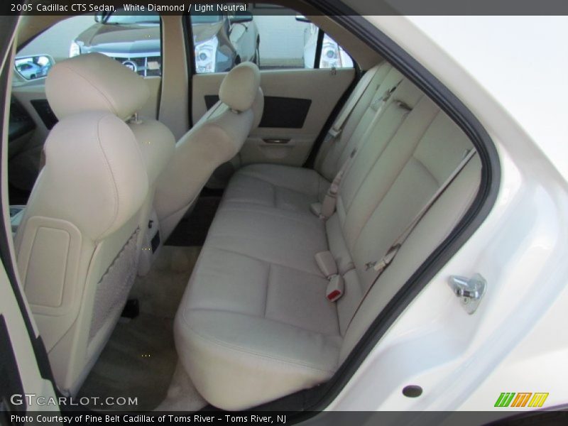 White Diamond / Light Neutral 2005 Cadillac CTS Sedan