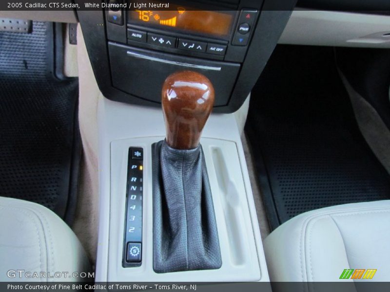 White Diamond / Light Neutral 2005 Cadillac CTS Sedan