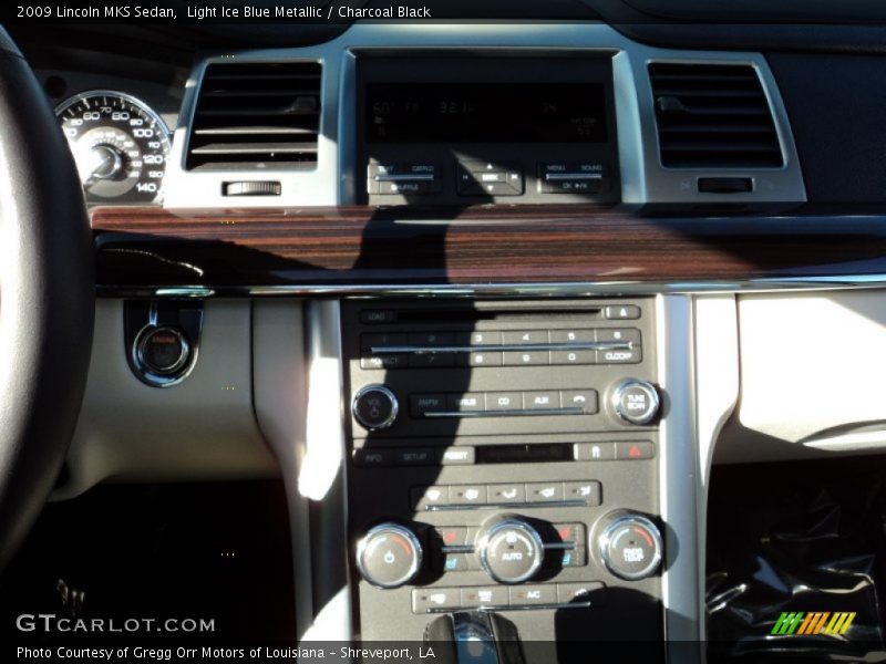 Light Ice Blue Metallic / Charcoal Black 2009 Lincoln MKS Sedan