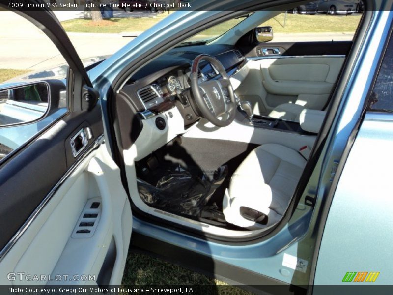 Light Ice Blue Metallic / Charcoal Black 2009 Lincoln MKS Sedan