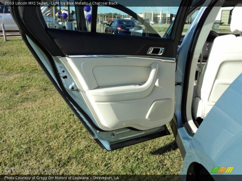 Light Ice Blue Metallic / Charcoal Black 2009 Lincoln MKS Sedan