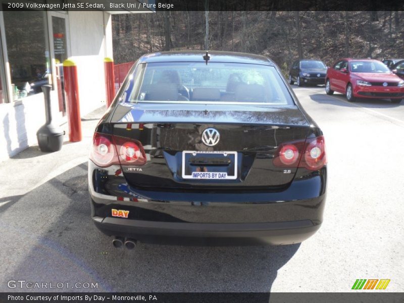 Black Uni / Pure Beige 2009 Volkswagen Jetta SE Sedan