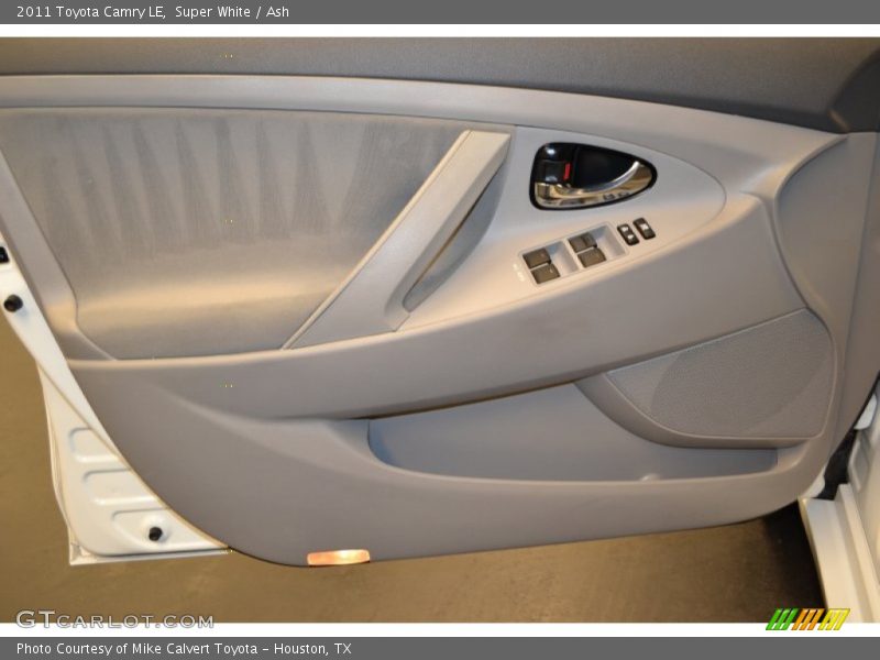 Super White / Ash 2011 Toyota Camry LE