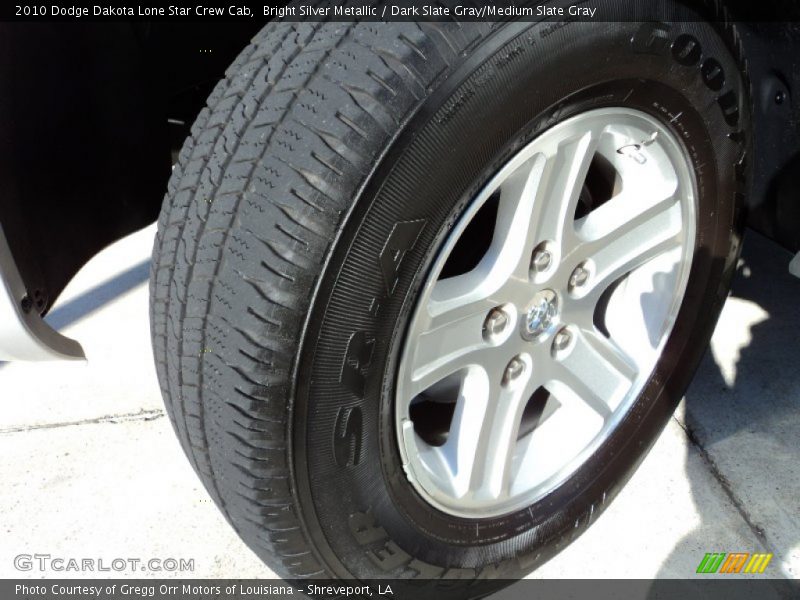 Bright Silver Metallic / Dark Slate Gray/Medium Slate Gray 2010 Dodge Dakota Lone Star Crew Cab