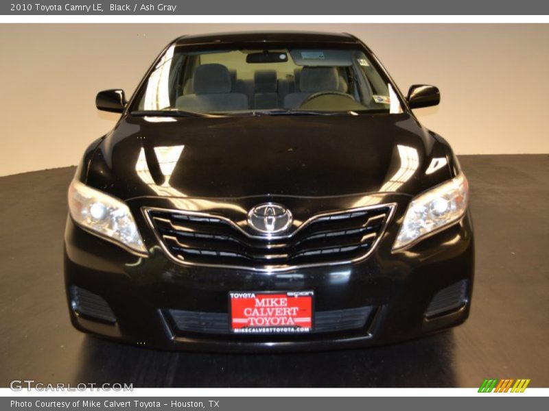 Black / Ash Gray 2010 Toyota Camry LE