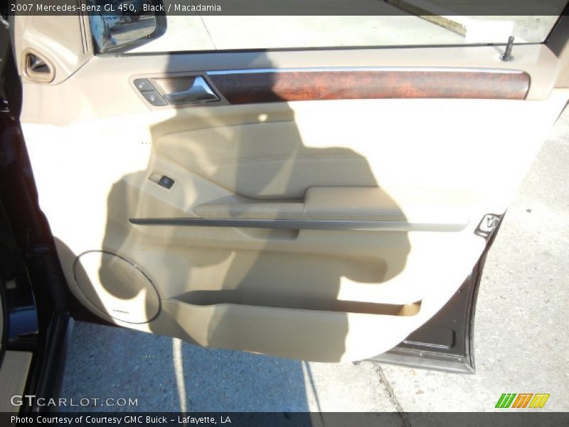 Black / Macadamia 2007 Mercedes-Benz GL 450