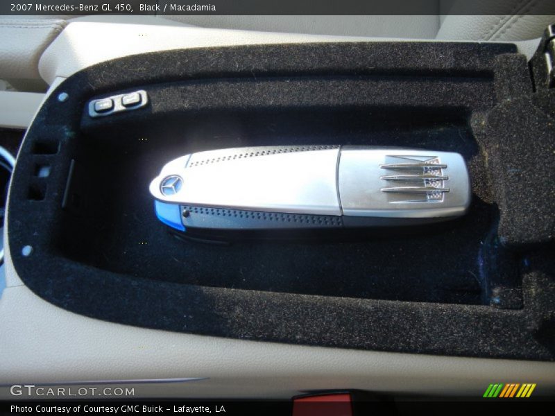 Black / Macadamia 2007 Mercedes-Benz GL 450
