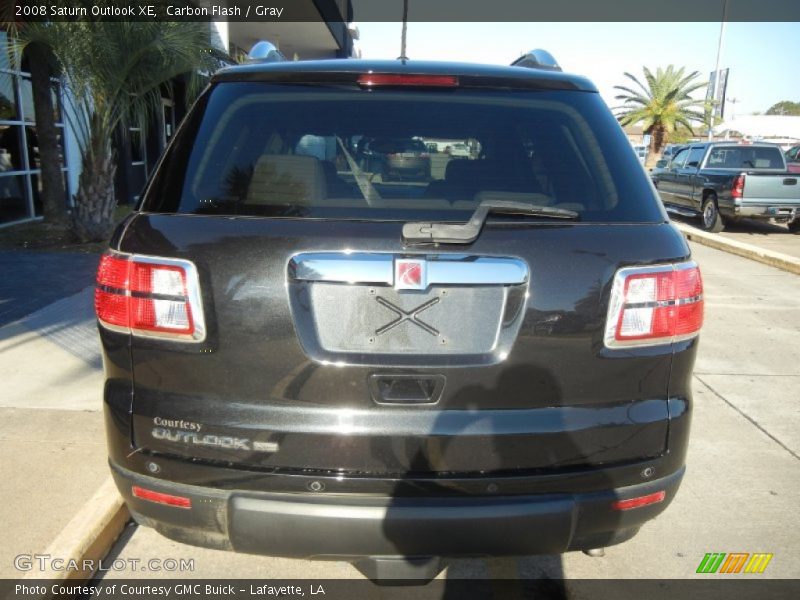 Carbon Flash / Gray 2008 Saturn Outlook XE