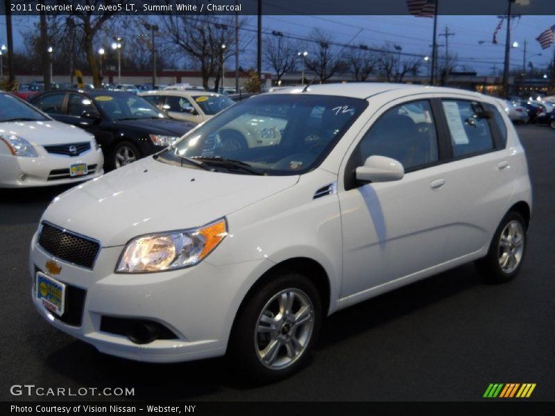 Summit White / Charcoal 2011 Chevrolet Aveo Aveo5 LT