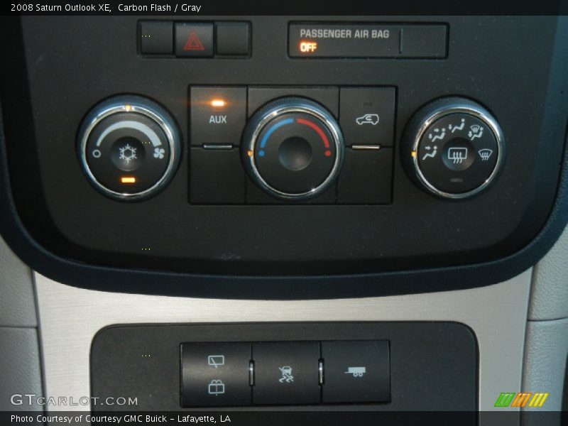 Carbon Flash / Gray 2008 Saturn Outlook XE