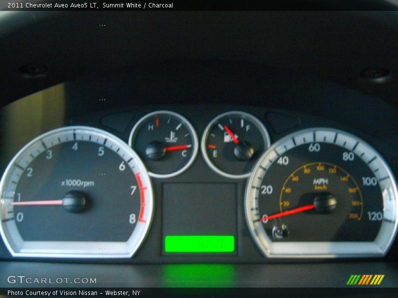 Summit White / Charcoal 2011 Chevrolet Aveo Aveo5 LT