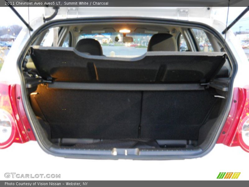 Summit White / Charcoal 2011 Chevrolet Aveo Aveo5 LT