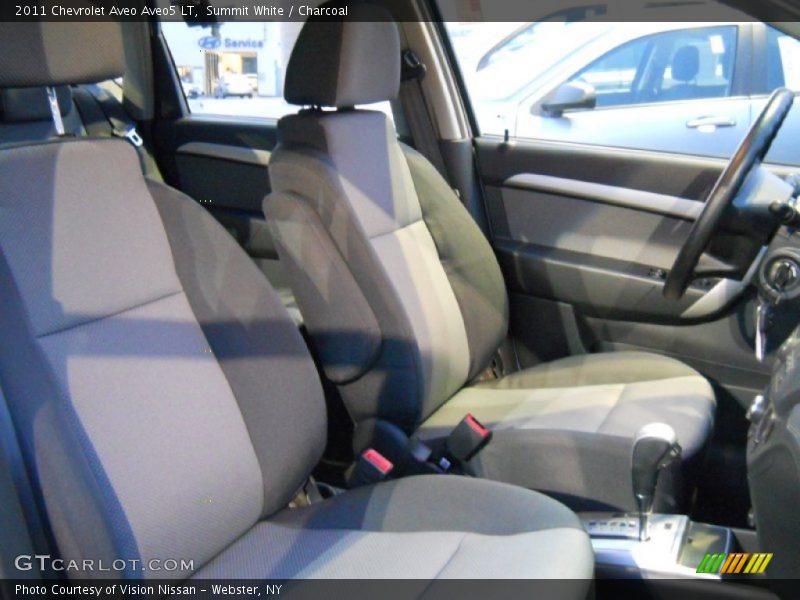 Summit White / Charcoal 2011 Chevrolet Aveo Aveo5 LT
