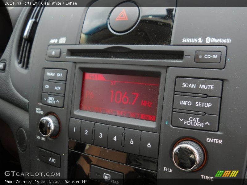 Clear White / Coffee 2011 Kia Forte EX