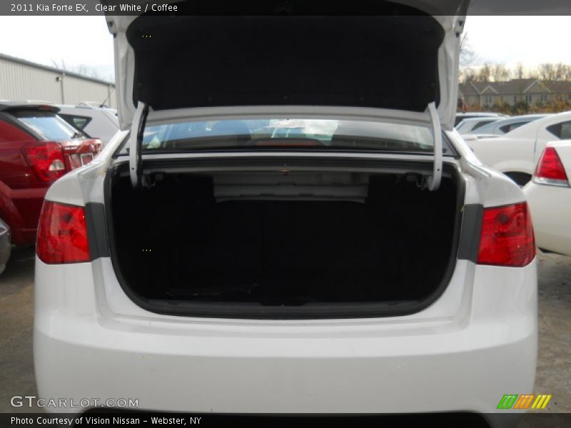 Clear White / Coffee 2011 Kia Forte EX