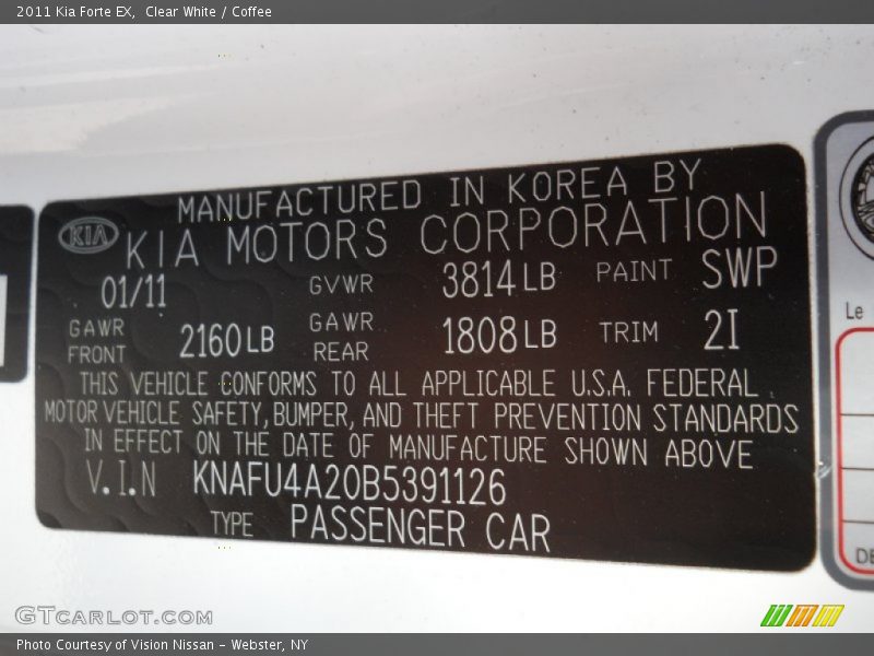 Clear White / Coffee 2011 Kia Forte EX
