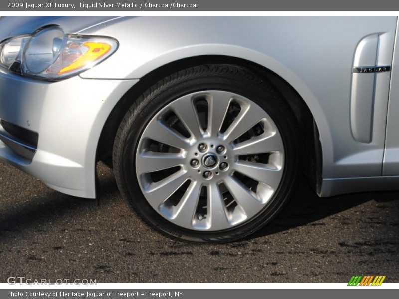 Liquid Silver Metallic / Charcoal/Charcoal 2009 Jaguar XF Luxury