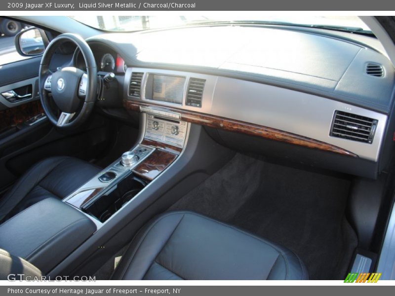 Liquid Silver Metallic / Charcoal/Charcoal 2009 Jaguar XF Luxury